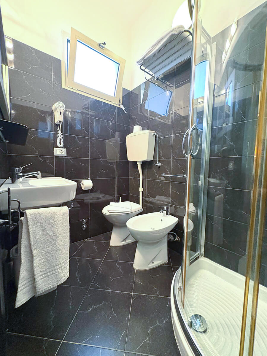 Camera Tripla Comfort Hotel San Carlo